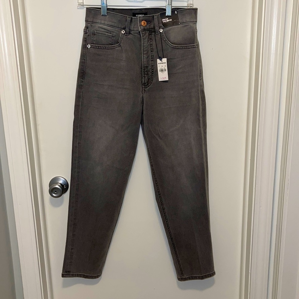 Dark grey wash high waist jeans! Never worn! Size 4